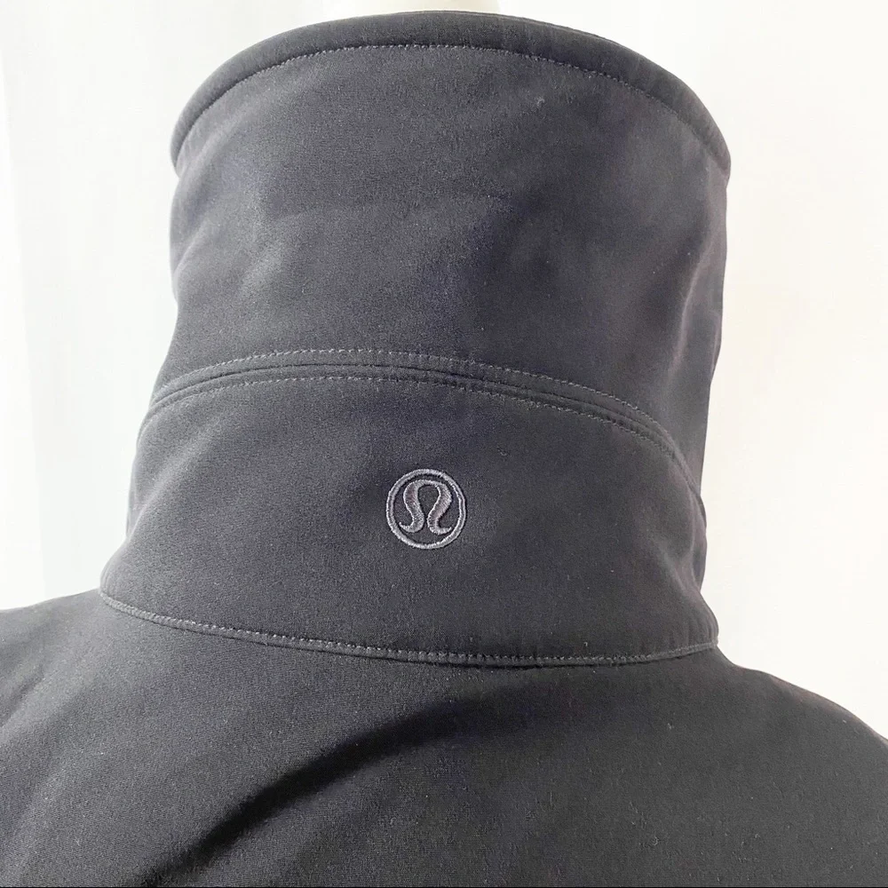 Lululemon AUDREY JACKET  Wind RainTech Softshell